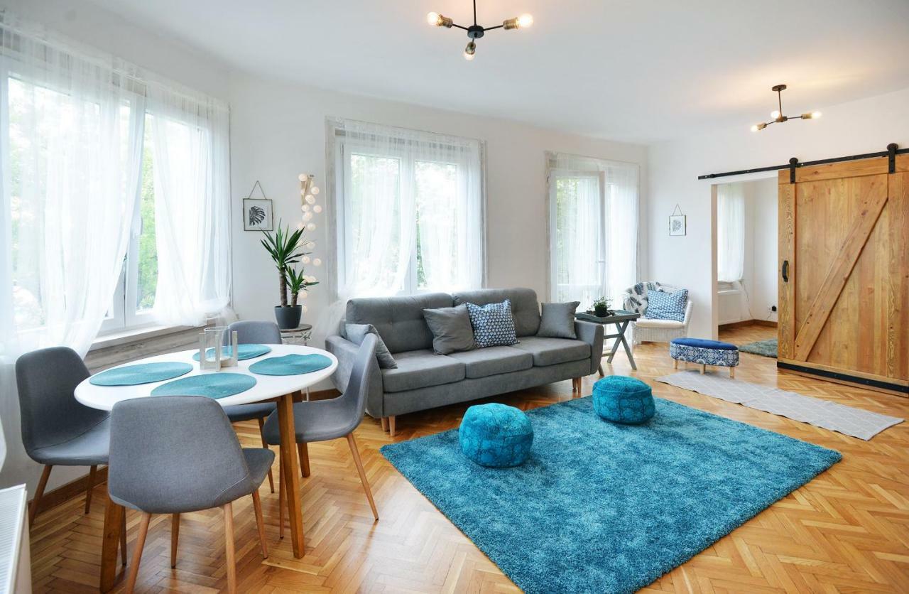 Bohemia Apartment *
